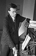Dmitri Schostakowitsch (Hörbeispiel auf Youtube: 