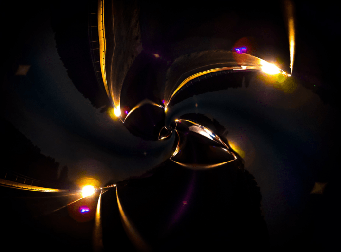 Hubertus Graef: Autos in der Nacht (Kobold) - Fotografie