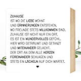 Wunderpixel® Holzbild Zuhause - 15x15x2cm zum Hinstellen/Aufhängen, echter Fotodruck mit Spruch auf Holz - schwarz-weißes Wand-Bild Aufsteller zur Dekoration oder Geschenk-Idee