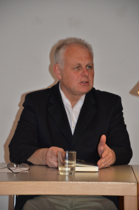 Wolfgang Kauer