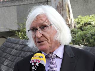 Bill Cosby Hires Tom Mesereau, Who Won Acquittal for Michael Jackson