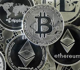 How Bitcoin and other cryptocurrencies could kill off cash