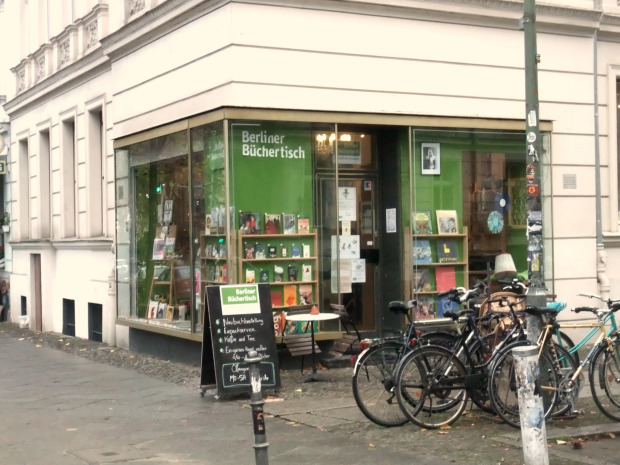 Berliner Büchertisch, Gneisenaustraße