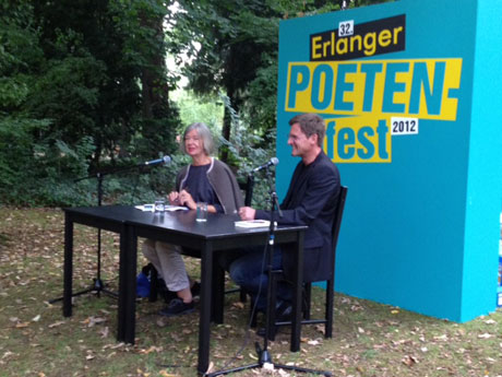 »Replay«-Lesung beim 32. Erlanger Poetenfestival im Erlanger Schlossgarten