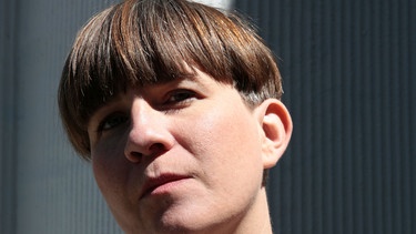 Portrait der Autorin Magdalena Schrefel | Bild: Stefanie Kulisch