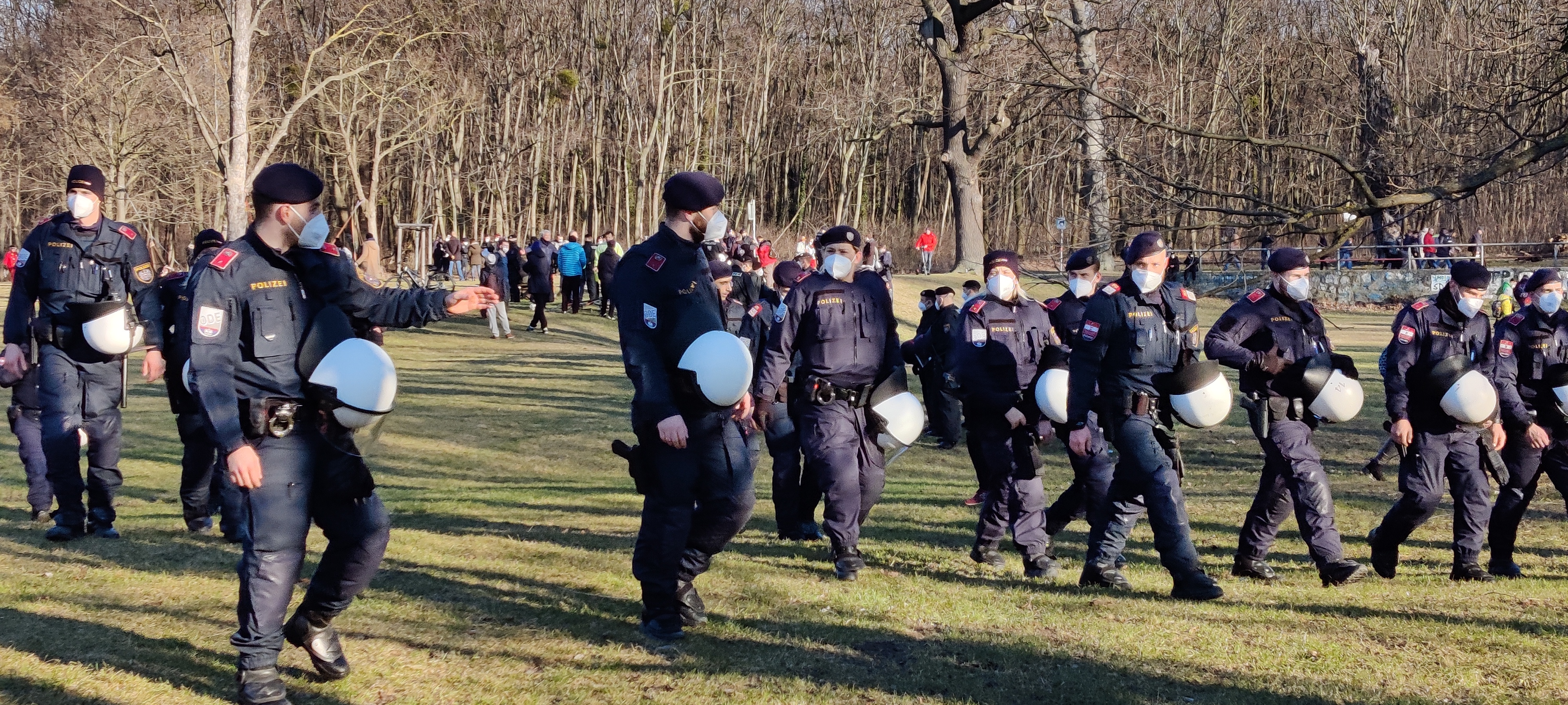 Polizei auf der Jesuitenwiese