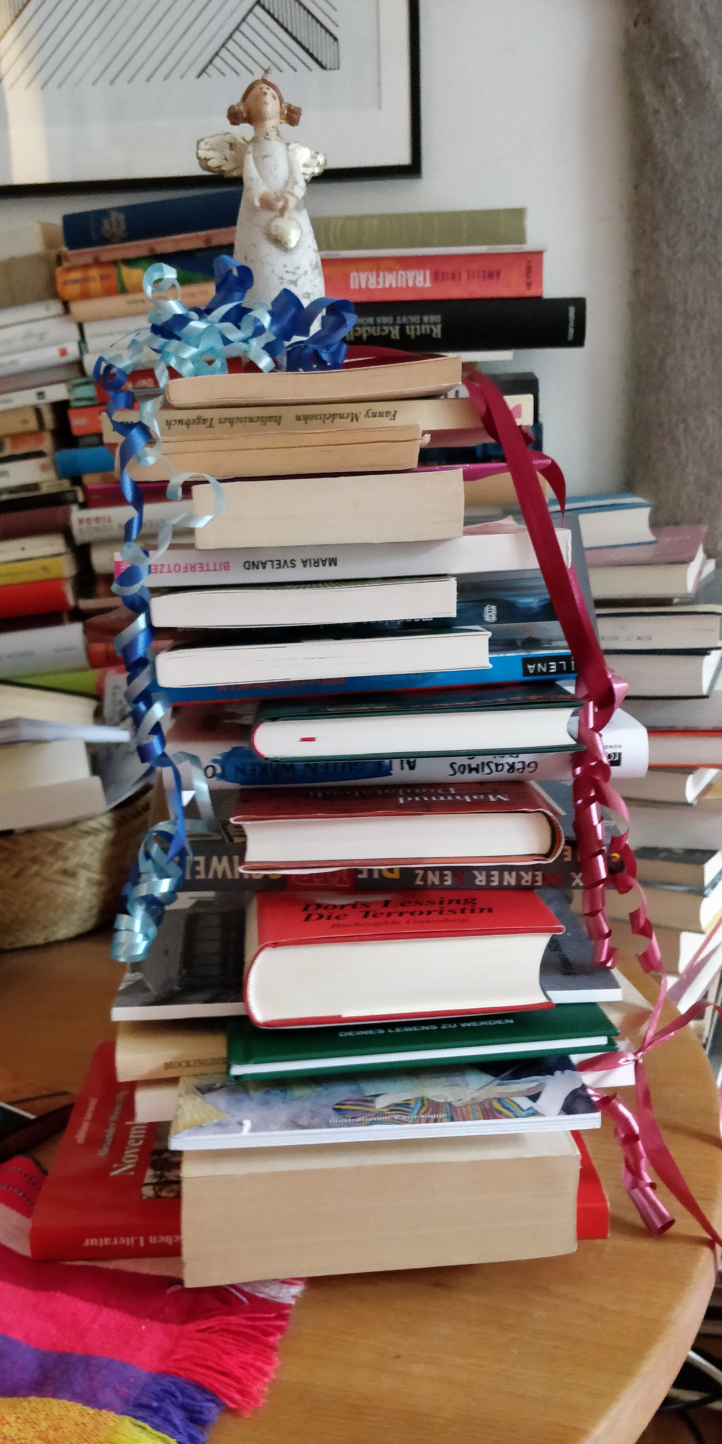 Bücherchristbaum