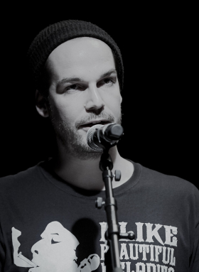 Max Czollek, Foto: Stefan Loeber