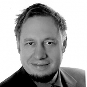 Maik Lippert