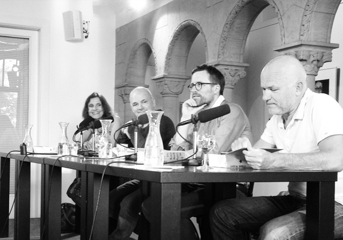 Claus Walter, Philipp Felsch, Frank Witzel und Maike Albath bei der Aufzeichnung der »LCB Studio«-Debatte zum Roman
