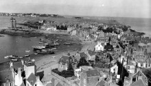 Saint-Servan, Umschlagplatz und Fischhafen der Kommunen Saint-Malo, Paramé, Saint-Servan im Jahr 1944 | Conseil Régional de Bässe-Normandie, National Archives USA