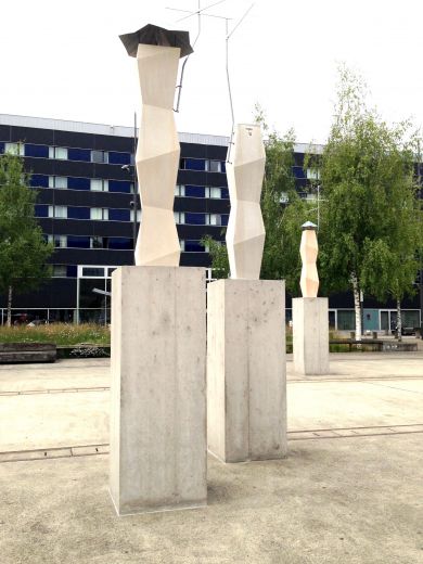 Martin Boyce Arbeiten von Martin Boyce auf dem Zürcher Turbinenplatz (Foto: Journal21.ch)