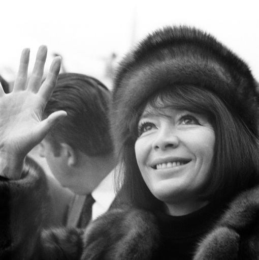 Juliette Gréco in Genf Juliette Gréco am 10. Dezember 1968 auf dem Genfer Flughafen Cointrin (Foto: Keystone/Str)