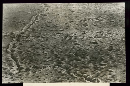 Somme-Front Unbekannter Fotograf: Ein Schlachtfeld an der Somme-Front, 1916, © Central News Photo Service, Library of Congress, Washington, D.C.