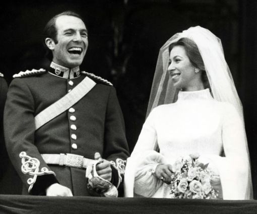 Princess Anne Princess Anne, die einzige Tochter von Königin Elizabeth II., heiratet in der Westminster Abbey Mark Phillips. Eine halbe Milliarde Fernsehzuschauer verfolgt die Live-Übertragung.