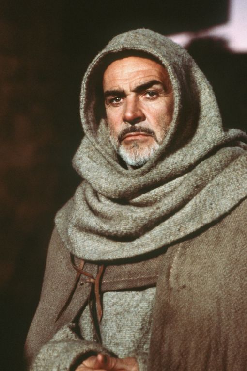 Sean Connery Der schottische Filmschauspieler stirbt mit 90 Jahren in Nassau auf den Bahamas. Connery war der erste James-Bond-Darsteller. 1962 ermittelte der Geheimagent im Film 007 jagt Dr. No. Die weibliche Hauptrolle spielte Ursula Andress. Insgesamt trat er in sechs James-Bond-Filmen auf. Später entwickelte er sich zu einem Charakterdarsteller. Berühmt ist seine Rolle im Film „Der Name der Rose“ (1986). 1989 wurde er vom People Magazine zum Sexiest Man Alive und 1999, damals 69 Jahre alt, zum Sexiest Man of the Century gewählt. Im Bild: Connery in seiner Rolle im Film „Der Name der Rose“ (Foto: Keystone/Str)