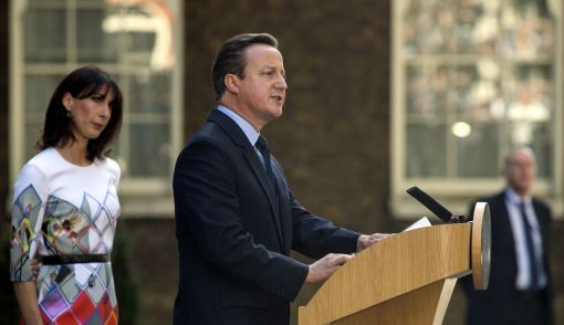 Cameron Premierminister David Cameron, der sich für einen Verbleib Grossbritanniens in der EU stark gemacht hatte, tritt in der Folge zurück.