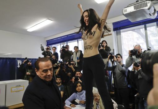 Sei scaduto „Berlusconi, sei scaduto“