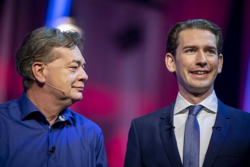 Werner Kogler, Sebastian Kurz Grünen-Chef Werner Kogler mit Sebastian Kurz (Foto: Keystone/EPA/Christian Bruna)