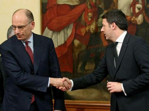 Letta, Renzi Der frühere Florentiner Bürgermeister, der Sozialdemokrat Matteo Renzi, wird neuer italienischer Ministerpräsident. Er folgt auf Enrico Letta, den er in einem internen Machtkampf weggeputscht hat. Bei der Stabübergabe würdigt Letta seinen Nachfolger nicht eines einzigen Blickes. Man spricht vom „kältesten Händedruck in der italienischen Geschichte“. Am 4. Dezember 2016, nach verlorenem Referendum über seine Verfassungsreform, tritt Renzi zurück.