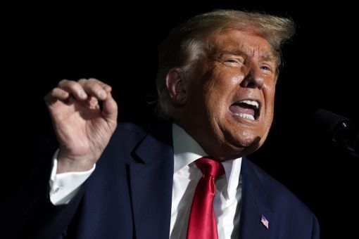 Trump am vergangenen Dienstag in Sanford, Florida (Foto: Keystone/AP/Evan Vucci)