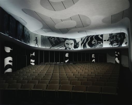 Clemens, Kino Studio 4 Roman Clemens: Innengestaltung Kino Studio 4, Zürich, 1948/49 (Foto zVg von Filmpodium)