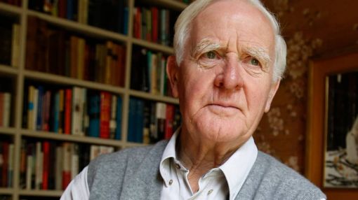 John le Carré Der britische Schriftsteller, der früher für die britischen Geheimdienste MI5 und MI6 gearbeitet hatte, erlangte ab den Sechzigerjahren mit seinen Spionageromanen Weltruhm. Mehrere seiner Thriller wurden verfilmt. Er starb im Alter von 89 Jahren in Cornwall. (Foto: Keystone/AP/Kirsty Wigglesworth)