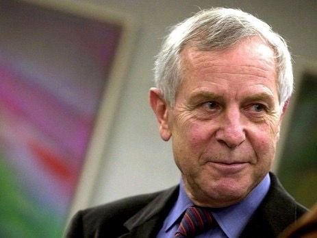 Peter Studer Studer, Doktor der Rechtswissenschaften, ist Schweizer Rechtsanwalt und Medienrechtsexperte. Er war Chefredaktor des Zürcher Tages-Anzeigers, Chefredaktor des Schweizer Fernsehens, Präsident des Schweizer Presserates, Ehrendoktor der Universität St. Gallen und ist Autor von Journal21. (Foto: Keystone)