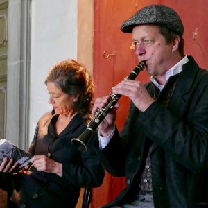 Szene im alten Zeughaus: Graziella Rossi und Martin Schumacher