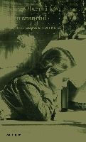 Bücher von Journal21-Autoren

Klara Obermüller:  „Spurensuche“ 
Klara Obermüller, Autorin von „Journal 21“, legt einen „Lebensrückblick in 12 Bildern vor. Die Literaturkritikerin Beatrice von Mann schreibt dazu in der Bücherbeilage der „NZZ am Sonntag“:  „Ein bewegendes Buch.“ 

Weiter heisst es in der Rezension von Beatrice von Matt über Klara Obermüllers Lebensrückblick:  „Man denkt lange darüber nach. Zum einen hat es im Privaten einen schmerzhaften Hintergrund, zum andern lässt es in vielfältiger Optik die literarische und publizistische Öffentlichkeit der Schweiz seit 50 Jahren aufleben. Klara Obermüller hat diese massgeblich mitgeprägt.
Klara Obermüller: Spurensuche. Wie ich wurde, was ich bin. Xanthippe, Zürich 2016, 206 Seiten, Fr. 29.80





