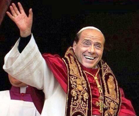 Humor im Wahlkampf: Papst Silvio. Ein Bild, das durch die italienische Blogger-Szene geht. Hat der Papst-Rücktritt Berlusconi geschadet?