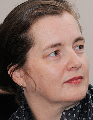 Wilbirg Brainin-Donnenberg Geschäftsführerin des drehbuchFORUM wien, Filmkuratorin, Publizistin, Vorstandsmitglied FC Gloria Frauen Vernetzung Film. 1993-2004 bei sixpackfilm, ab 2004 free lance Kuratorin diverser Filmreihen (u.a. Phantome. Metamorphosen. Animismus im Film (Generali Foundation) Form verlässt Norm. Heimat geht fremd. Österreich-Schwerpunkt Int. KFF Hamburg, Wissenschaftlerinnen im Film; Frauen und Wahnsinn im Film; Hommage an Anne Charlotte Robertson) und Veranstaltungen (u.a. 2010-2013 Konzeption und Organisation des Diagonale-Branchentreffens). Co-Herausgabe des Buchs Gustav Deutsch. Filmemacher. Vorstandsmitglied von Synema - Gesellschaft für Film und Medien. Kuratorin der FC GLORIA Kinosalons und Initiatorin des Drehbuchwettbewerbs IF SHE CAN SEE IT, SHE CAN BE IT - Drehbuchwettbewerb zu Frauenfiguren jenseits der Klischees. Absolventin der Friedl Kubelka Schule für unabhängigen Film (2016-2018). Tutorin für Ex Oriente Film Workshop und Mitglied der Projektauswahlkommission FidLAB Marseille. Lebt in Wien.
www. drehbuchforum.at
www.fc-gloria.at