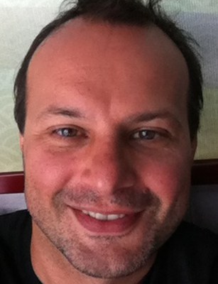 Massimo Salgaro ist als "Ricercatore" am "Dipartimento di Lingue e Letterature Straniere" der Universität Verona tätig. Seine Forschungsschwerpunkte sind Literatur und Wissenschaft und Cognitive Poetics. Außerdem ist er unter anderem Fellow des Institute for advanced study von Paris.