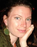 Eszter Ureczky (born 1984) is a lecturer at the Department of British Studies of the Institute of English and American Studies, University of Debrecen, Hungary. Her main teaching and research areas include contemporary British fiction, especially the representation of disease in fiction and film, biopolitics, and food studies. She has written various articles and reviews for Műút, Prizma, Alföld, Studia Litteraria, and Hungarian Literature Online.


Eszter Ureczky lehrt am Institut für Anglistik an der Universität Debrecen. Ihr Schwerpunkt ist zeitgenössische britische Literatur, sie beschäftigt sich mit Krankheit in Literatur und Film, Biopolitik und Ernährungswissenschaften. Ihre Artikel und Rezensionen erscheinen in Műút, Prizma, Alföld, Studia Litteraria, and Hungarian Literature Online.

