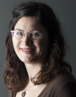 Lise Vandborg ist Journalistin mit einem Master of Arts in Skandinavistik, Literatur und Philosophie. Seit 2003 ist sie Chefredakteurin von der Literaturwebsite litteratursiden.dk. Von 2000 bis 2002 war sie Beraterin bei der Nordischen Literature und Bibliotheken Kooperation.

Lise Vandborg, journalist and cand.mag in Scandinavian Language and Literature and philosophy. Since 2003 editor-in-chief at Litteratursiden.dk (Literature site) - the libraries site about literature. From 2000-2002 consultant at Nordic Literature and Library cooperation (The Nordic Council of Ministers).