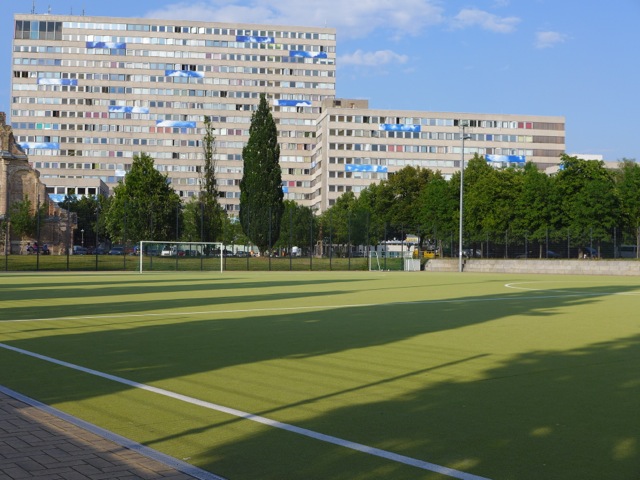 8,5