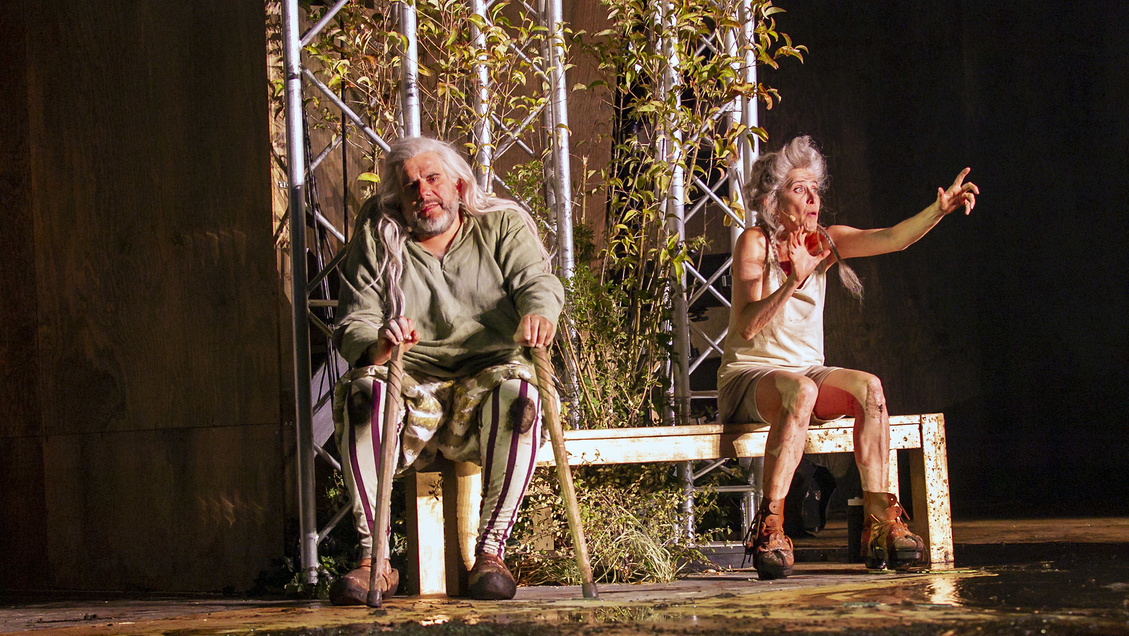 v. l. Bruno Cathomas als König Siegmund und Karin Pfammatter als Königin Sieglinde