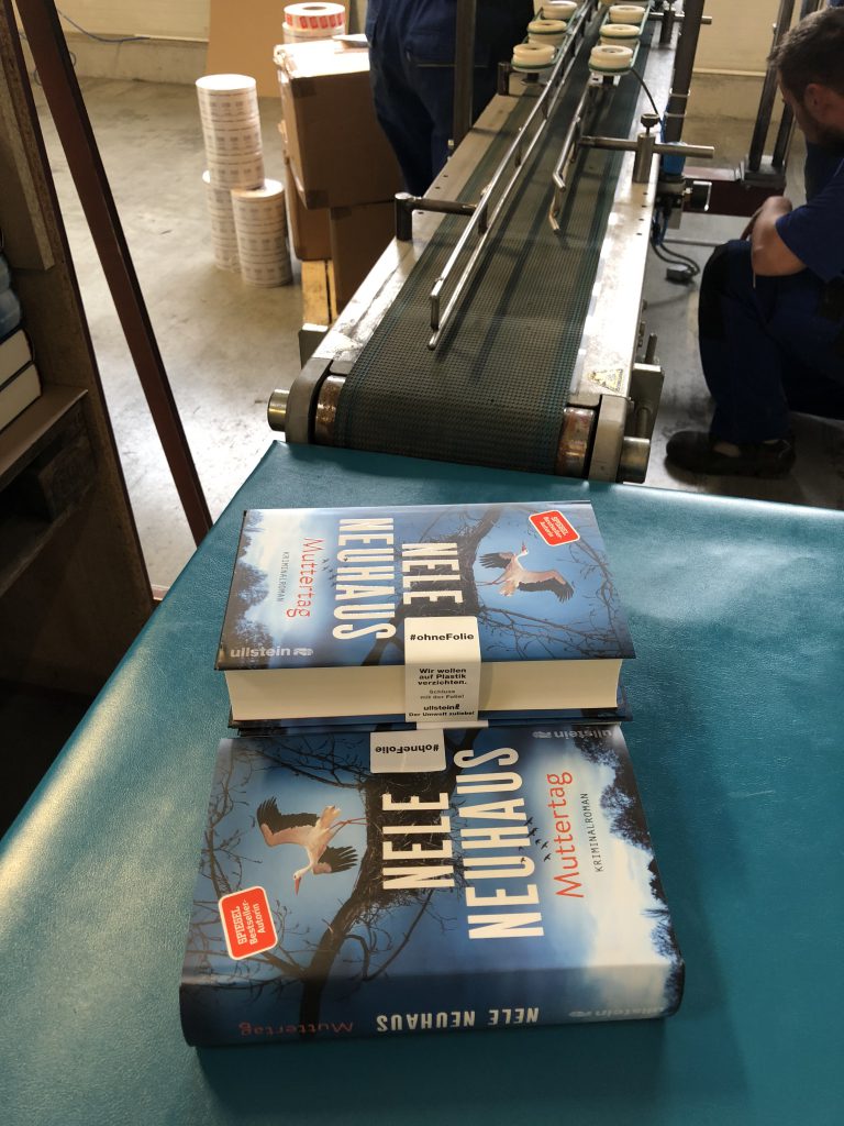 Ullstein ohne Folie Nele Neuhaus Muttertag