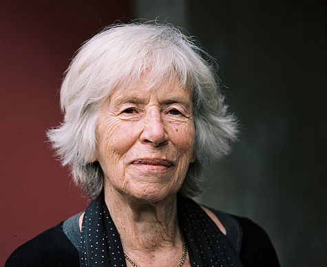 Portraitfoto von Nele Hertling
