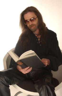 WOLFGANG HOHLBEIN