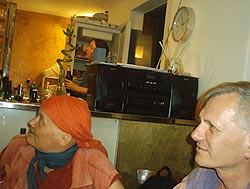 Das fröhliche Wohnzimmer: Ilse Kilic und Fritz Widhalm