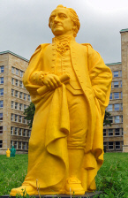 (c) www.ottmarhoerl.de (Goethe-Skulptur von Ottmar Hörl am Campus Westend, Uni Fankfurt)