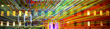 Bild: Lichtinstallation von Philipp Geist an der Fassade der Residenz München