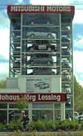 Allee der Kosmonauten: Autos